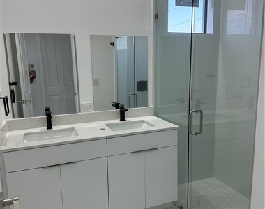2801 Sw Embers Terrace - Photo Thumbnail 6