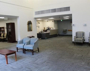 255 S Hill St - Photo Thumbnail 11