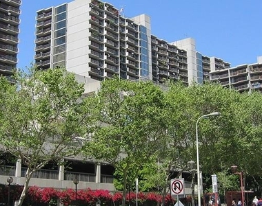 255 S Hill St - Photo Thumbnail 8