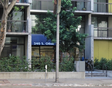 255 S Hill St - Photo Thumbnail 7