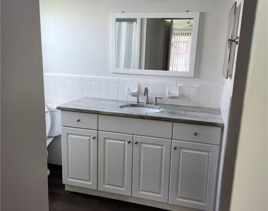 6313 Saint Andrews Circle S - Photo Thumbnail 12