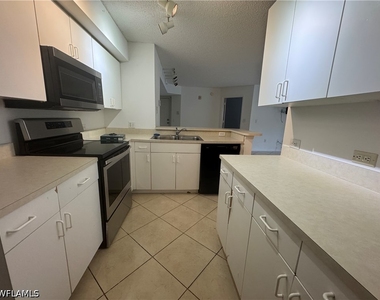 8930 Colonnades Court E - Photo Thumbnail 11