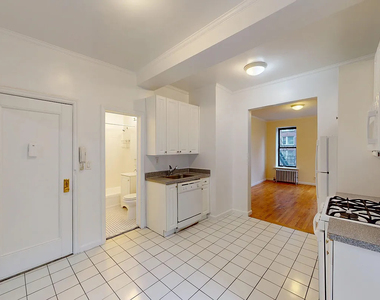 East 38th Street - Photo Thumbnail 3