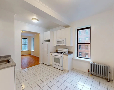 East 38th Street - Photo Thumbnail 4
