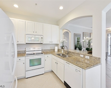 1423 Santiago Circle - Photo Thumbnail 8