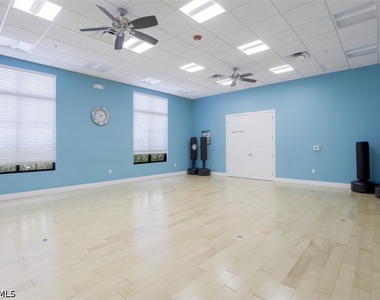 1423 Santiago Circle - Photo Thumbnail 37