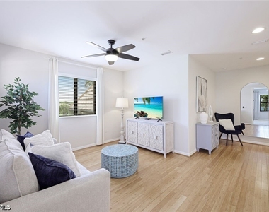 1423 Santiago Circle - Photo Thumbnail 17