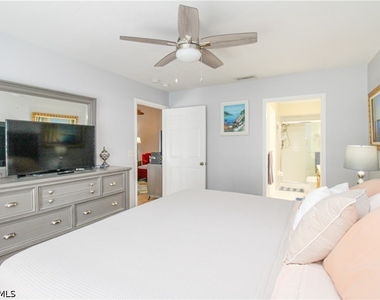 28280 Pine Haven Way - Photo Thumbnail 35