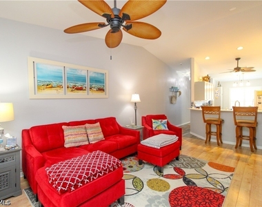 28280 Pine Haven Way - Photo Thumbnail 17