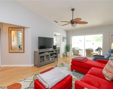 28280 Pine Haven Way - Photo Thumbnail 21