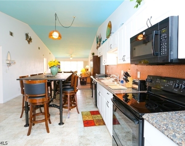 4030 Northlight Drive - Photo Thumbnail 2