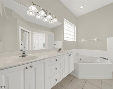 28327 Hidden Lake Drive - Photo Thumbnail 17