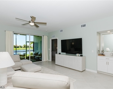 5428 Double Eagle Circle - Photo Thumbnail 9