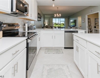 5428 Double Eagle Circle - Photo Thumbnail 2