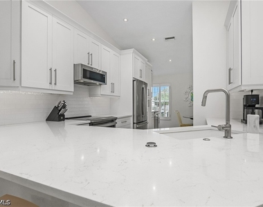 853 Tanbark Drive - Photo Thumbnail 10