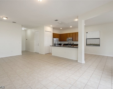 5265 Beckton Road - Photo Thumbnail 4