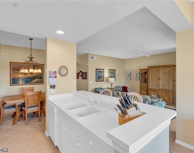 2730 Cypress Trace Circle - Photo Thumbnail 16