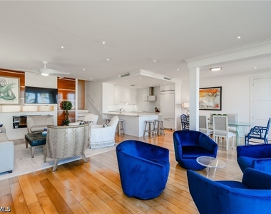2203 Gulf Shore Boulevard N - Photo Thumbnail 9