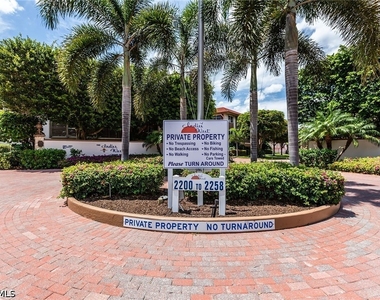 2203 Gulf Shore Boulevard N - Photo Thumbnail 18