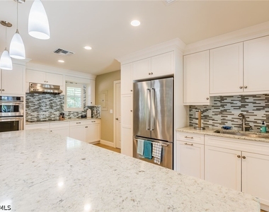 2203 Gulf Shore Boulevard N - Photo Thumbnail 23