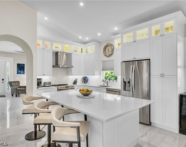 513 96th Avenue N - Photo Thumbnail 12