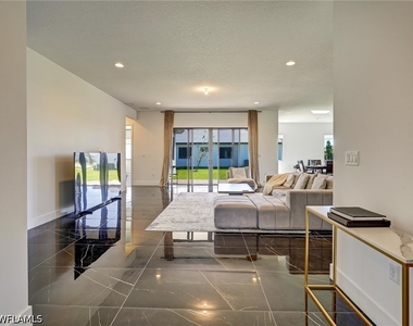 5126 Penella Avenue - Photo Thumbnail 1