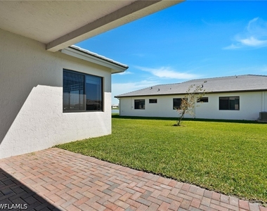 5126 Penella Avenue - Photo Thumbnail 42