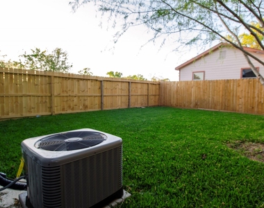 2830 Mansfield Street - Photo Thumbnail 16
