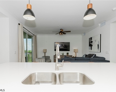 6034 National Boulevard - Photo Thumbnail 8