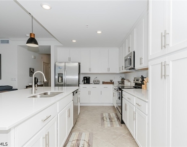 6034 National Boulevard - Photo Thumbnail 10