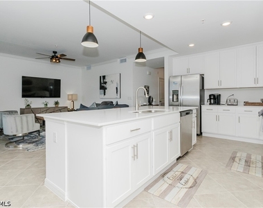 6034 National Boulevard - Photo Thumbnail 9