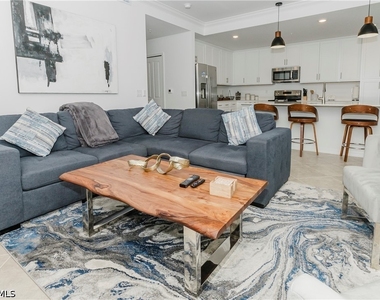 6034 National Boulevard - Photo Thumbnail 4