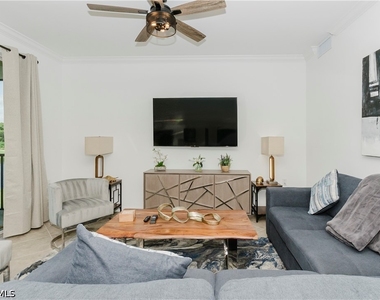 6034 National Boulevard - Photo Thumbnail 2