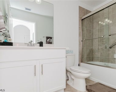 6034 National Boulevard - Photo Thumbnail 17
