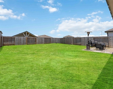 10527 Meadow Saffron Drive - Photo Thumbnail 24