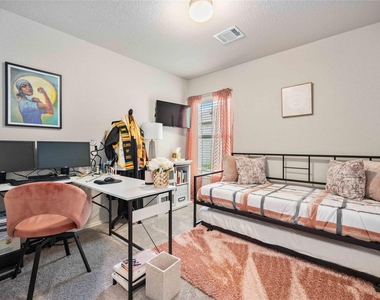 10527 Meadow Saffron Drive - Photo Thumbnail 19