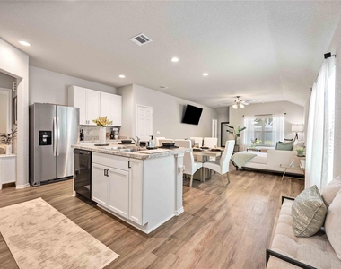 10527 Meadow Saffron Drive - Photo Thumbnail 9