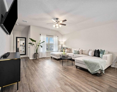 10527 Meadow Saffron Drive - Photo Thumbnail 4