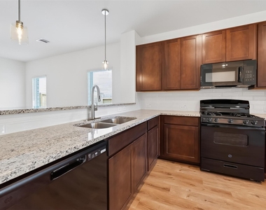 4506 Blue Moutain Laurel - Photo Thumbnail 9
