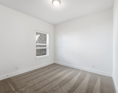 4506 Blue Moutain Laurel - Photo Thumbnail 23