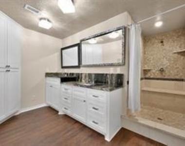 10826 10826 Joann Street - Photo Thumbnail 8