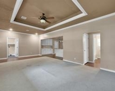 10826 10826 Joann Street - Photo Thumbnail 11