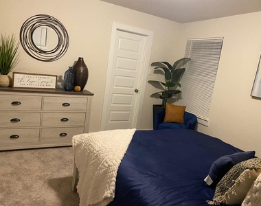 21707 Redwood Bluff Trail - Photo Thumbnail 8