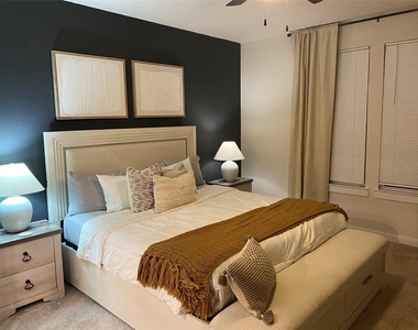 21707 Redwood Bluff Trail - Photo Thumbnail 4
