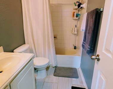 5714 Turner Oaks - Photo Thumbnail 11