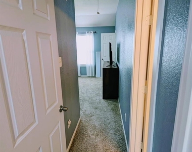 5714 Turner Oaks - Photo Thumbnail 18