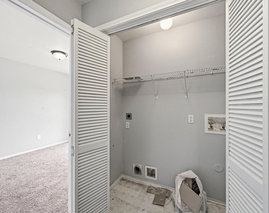 6206 Greenwick Lane - Photo Thumbnail 12