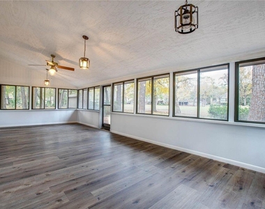 605 Jeff Davis Court - Photo Thumbnail 13