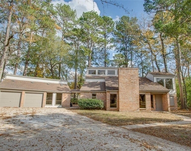 605 Jeff Davis Court - Photo Thumbnail 2