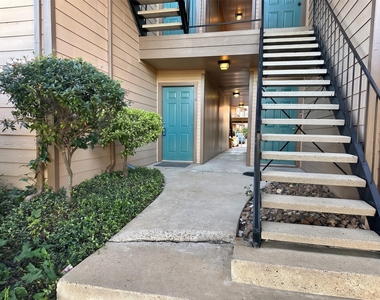 2121 Hepburn Street - Photo Thumbnail 18
